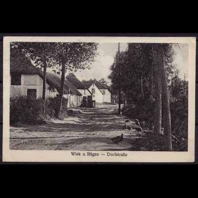 AK Wiek auf Ruegen Dorfstrasse (b051