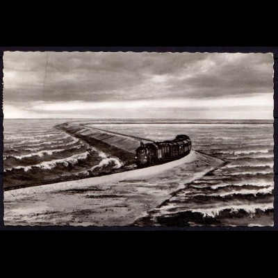 AK Sylt Eisenbahn Zug auf den Hindenburgdamm 1963 (6986